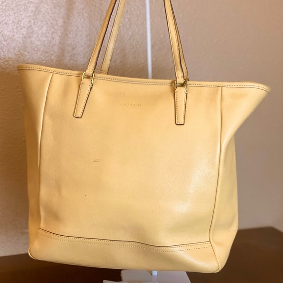 Coach NorthSouth City Leather Extra Large Tote # 23821 - Picture 3 of 14